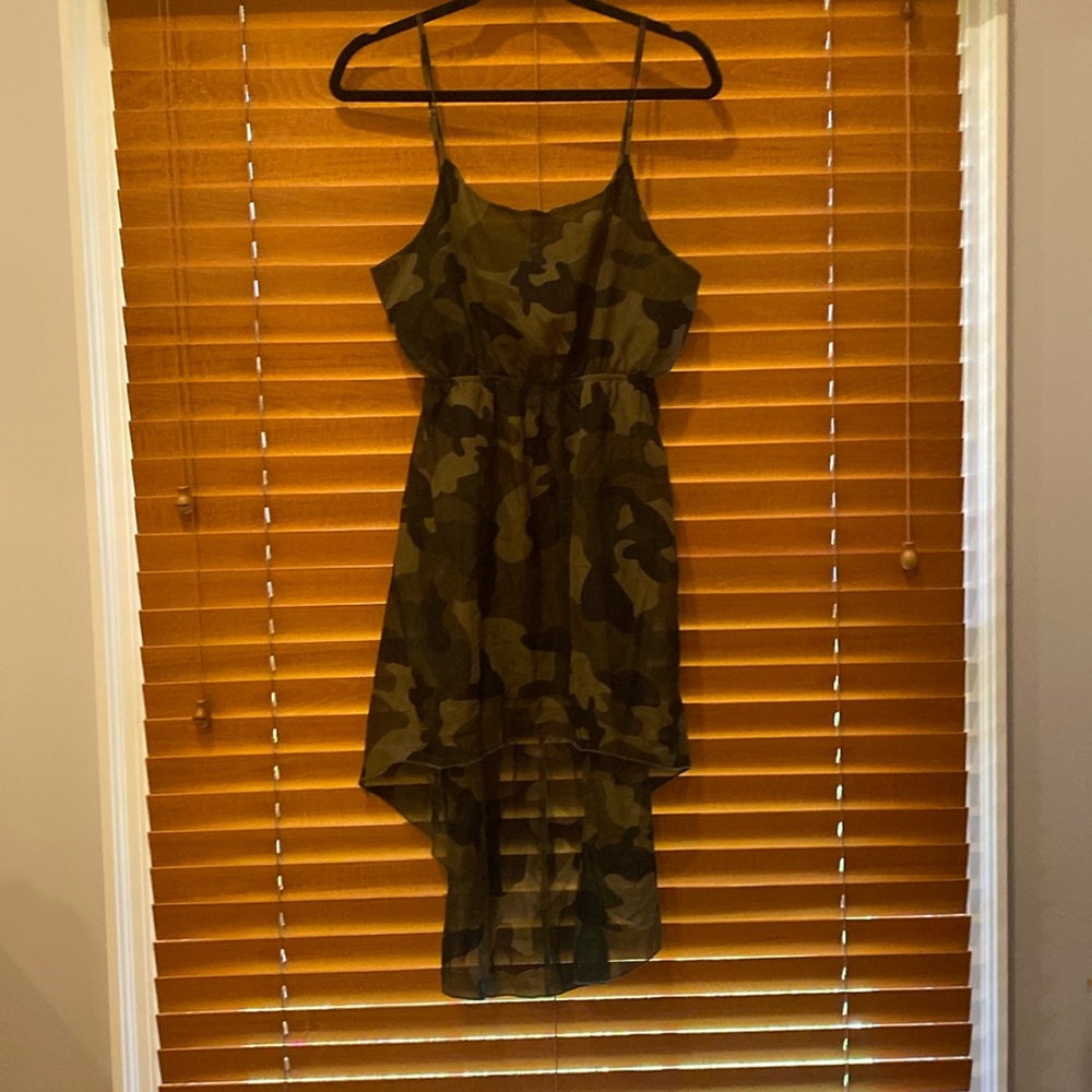 Chiffon- like lined camouflage green sun mini dress size Lg new (c)